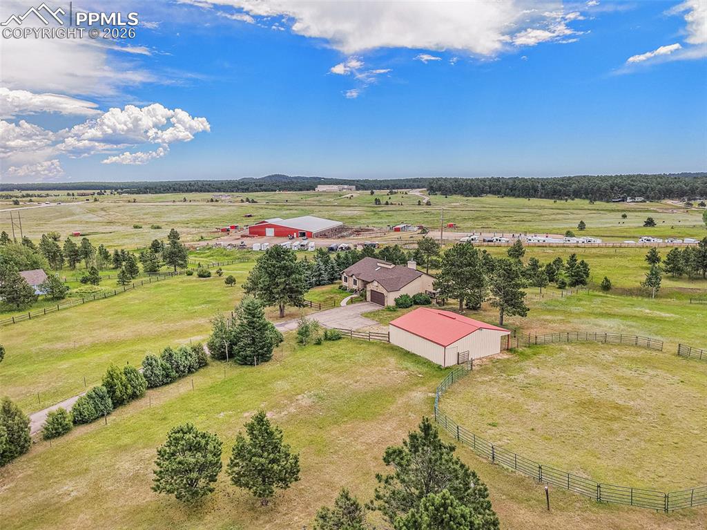 Image 42 of 49: 4 gated and cross-fenced pastures