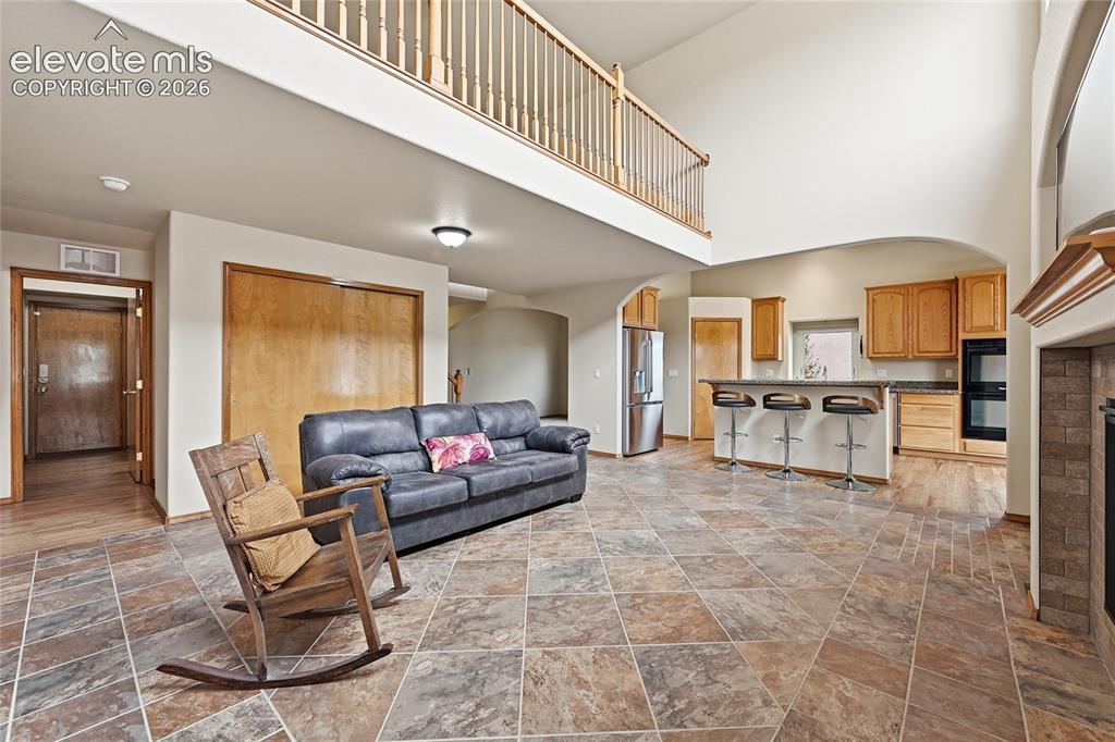 Image 9 of 50: Living Room