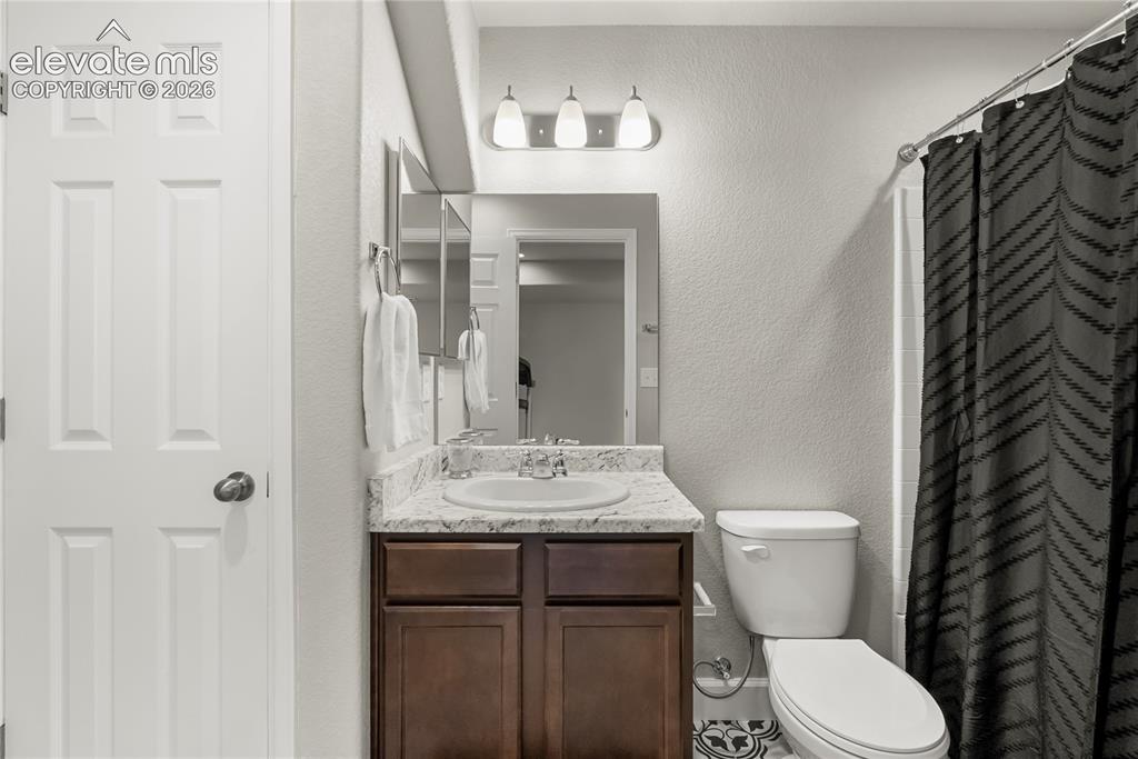 Image 23 of 34: Basement bathroom 