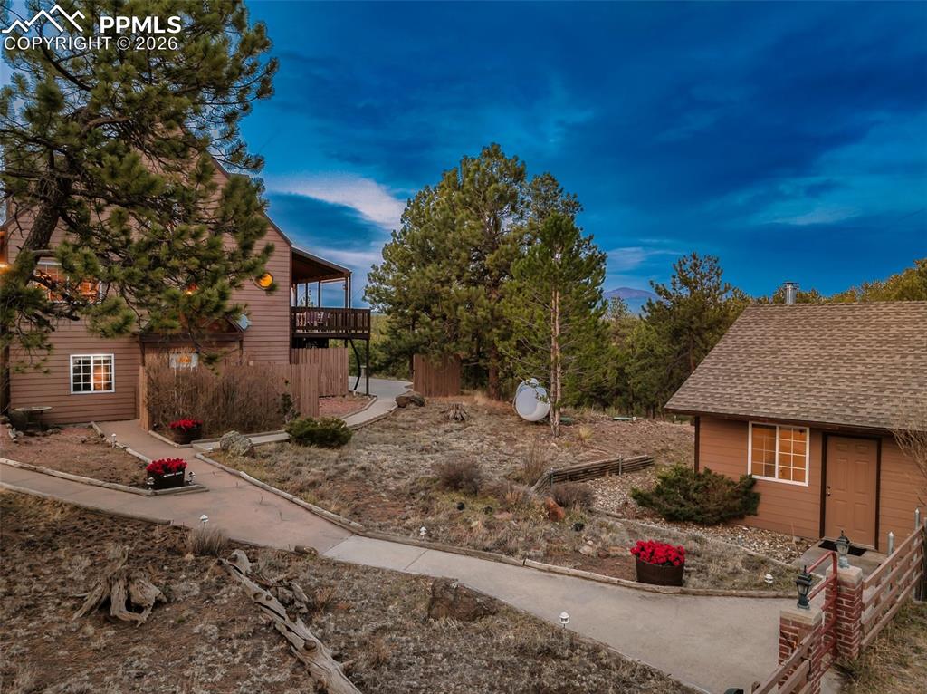 Image 34 of 40: lower