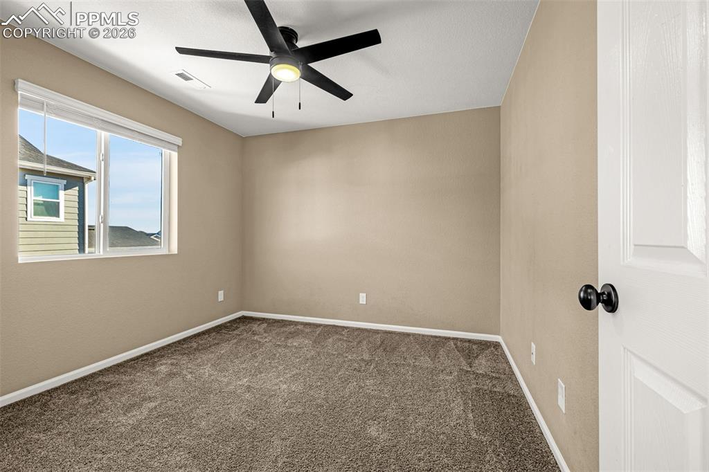 Image 31 of 46: Upstairs Bedroom