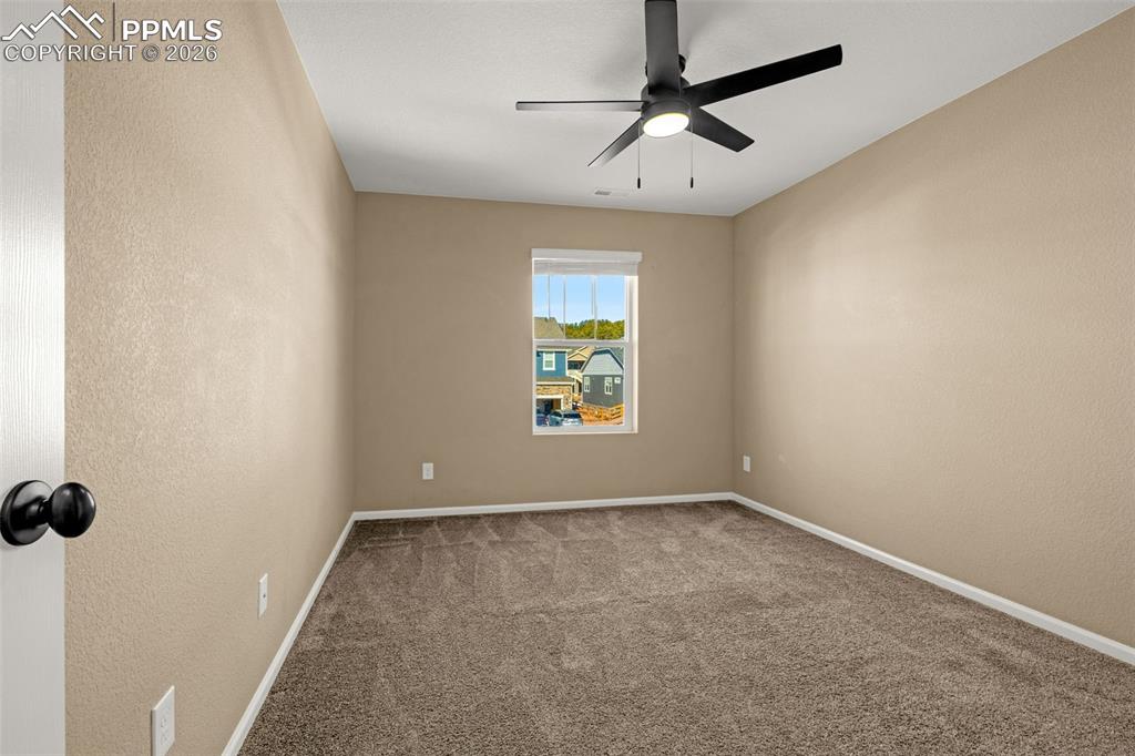 Image 32 of 46: Upstairs Bedroom