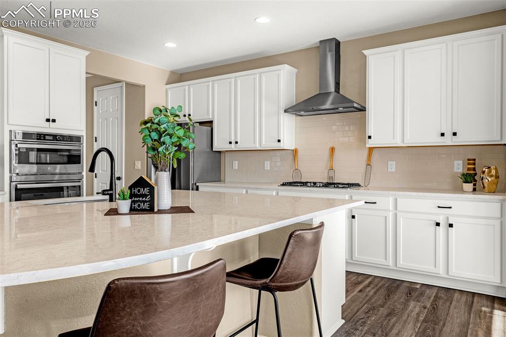 Image 4 of 46: Kitchen