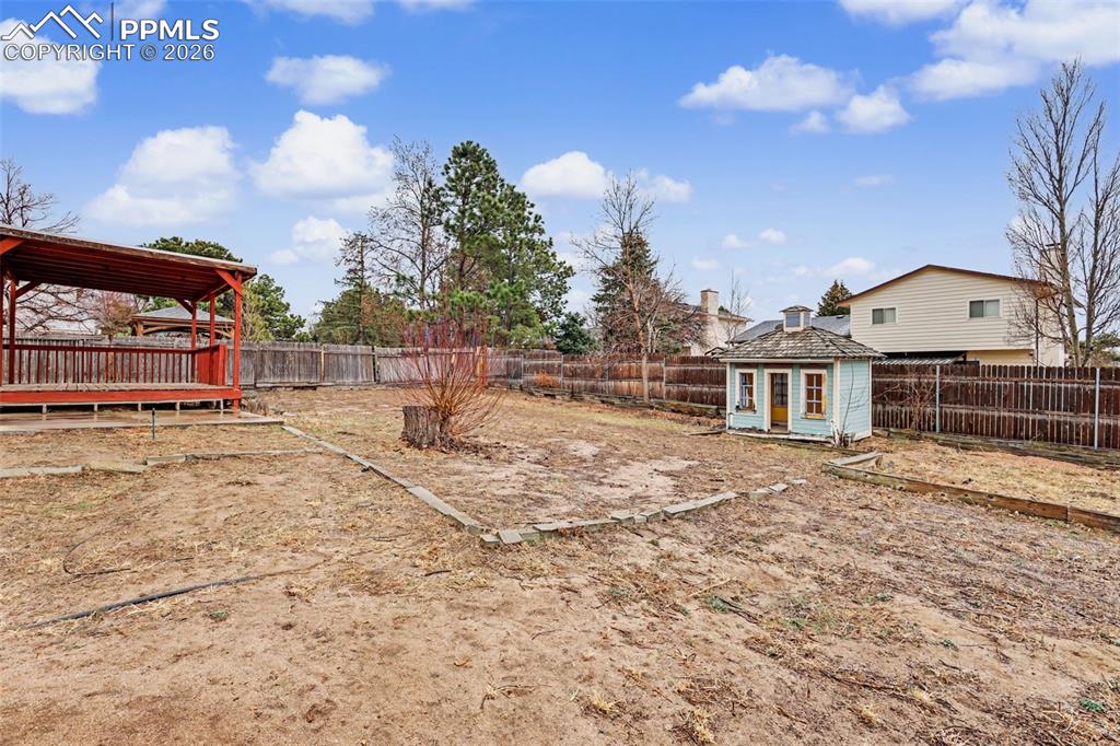 Image 26 of 28: No Description Available