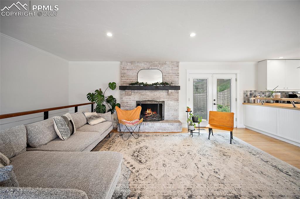 Image 6 of 47: Living Room