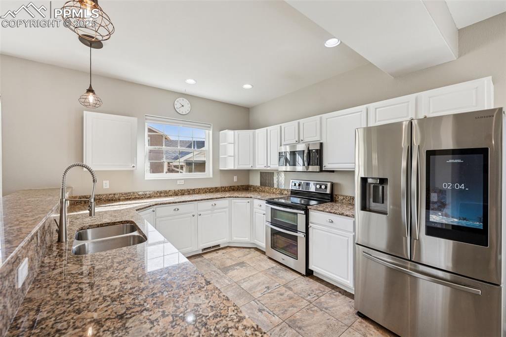 Image 12 of 34: Kitchen