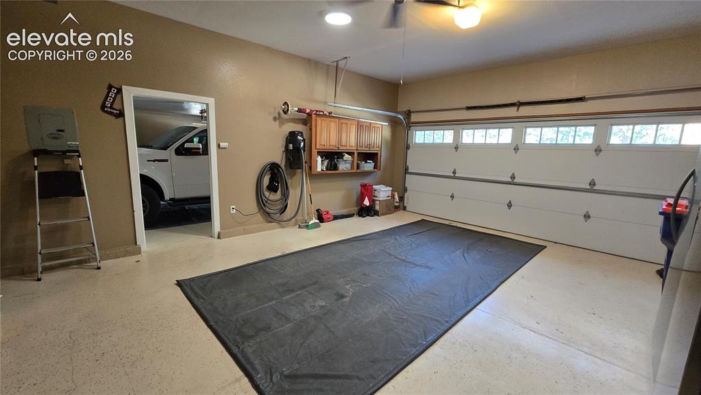 Image 39 of 46: ATTACHED GARAGE