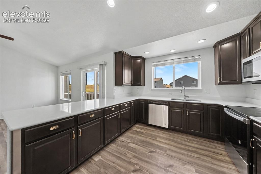 Image 11 of 43: Kitchen