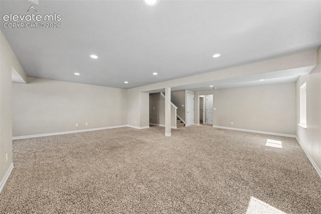 Image 26 of 43: Family Room