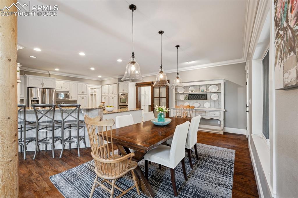 Image 12 of 50: Living Room