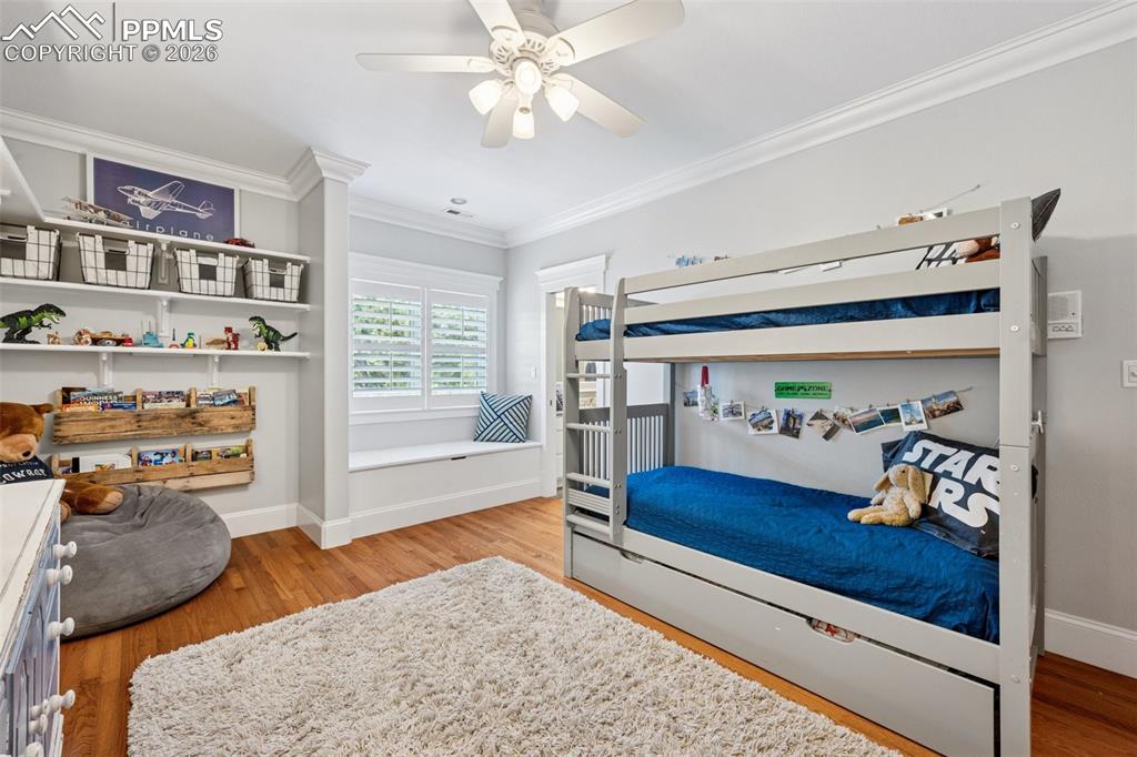 Image 35 of 50: Bathroom