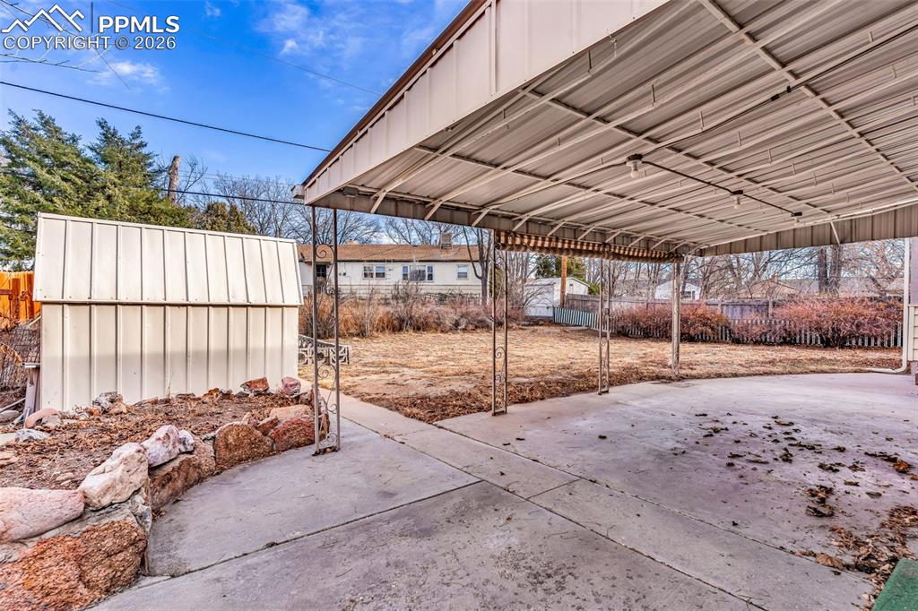 Image 19 of 36: Patio