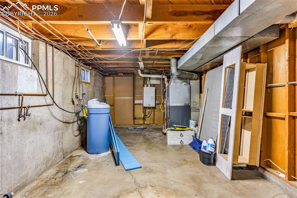 Image 23 of 36: Basement