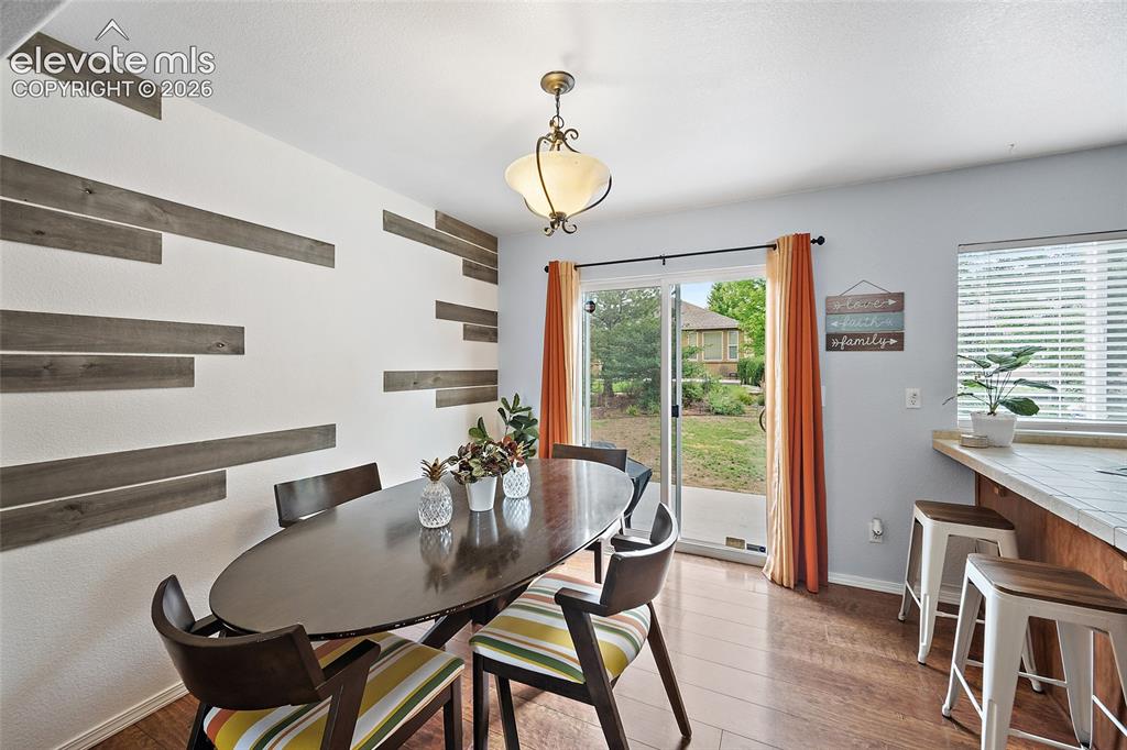 Image 8 of 44: Dining Area