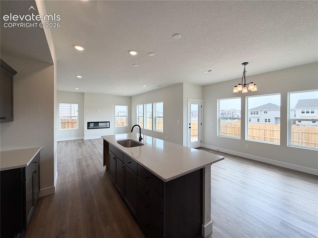 Image 13 of 40: Kitchen