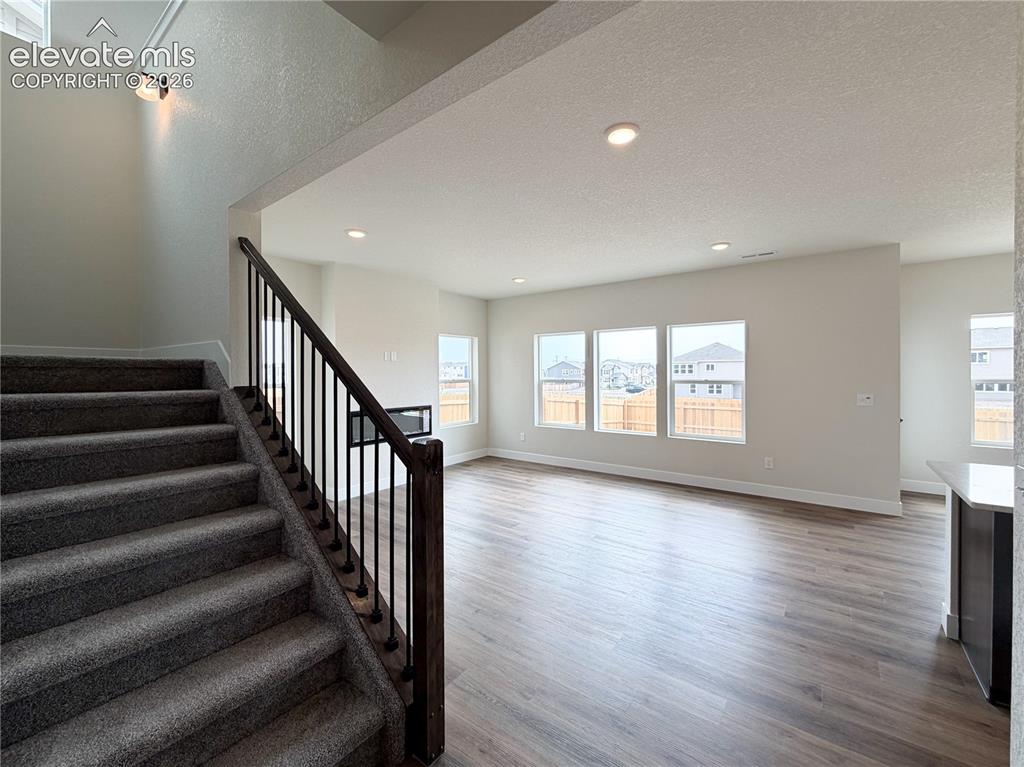 Image 6 of 40: Living Room