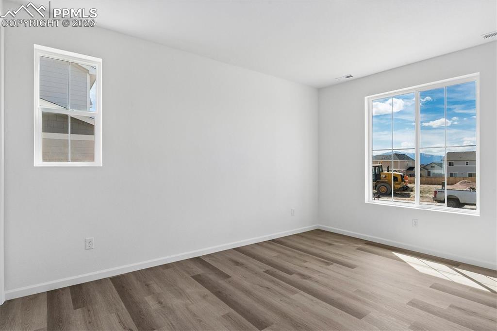 Image 2 of 24: No Description Available