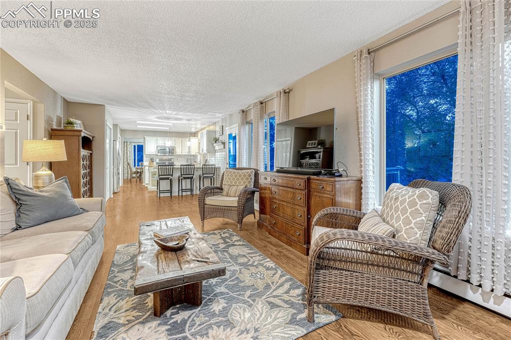 Image 13 of 48: Family Room