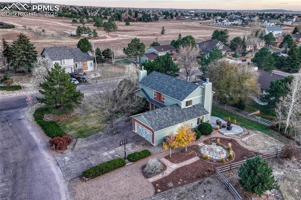 Image 3 of 48: Open Space nearby!