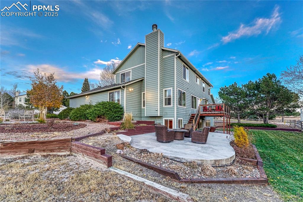 Image 39 of 48: Back of Structure