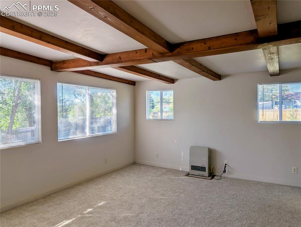 Image 22 of 48: Master Bedroom