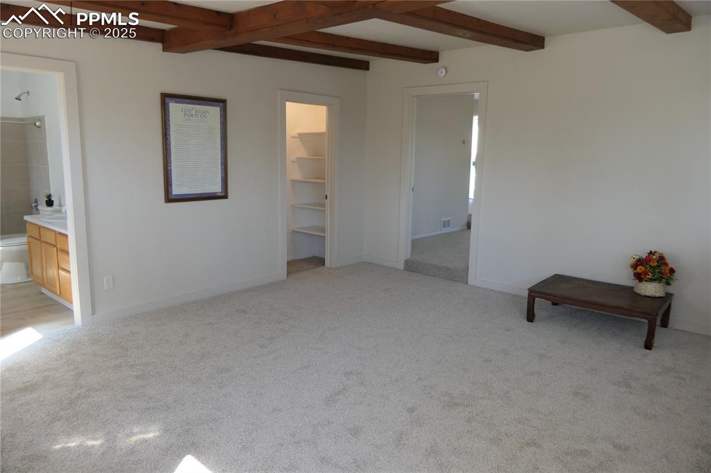 Image 23 of 48: Master Bedroom