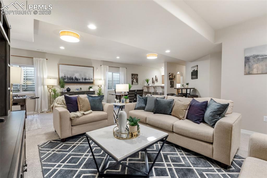 Image 35 of 47: Living Room