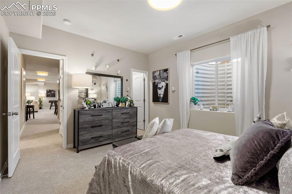 Image 47 of 47: Bedroom