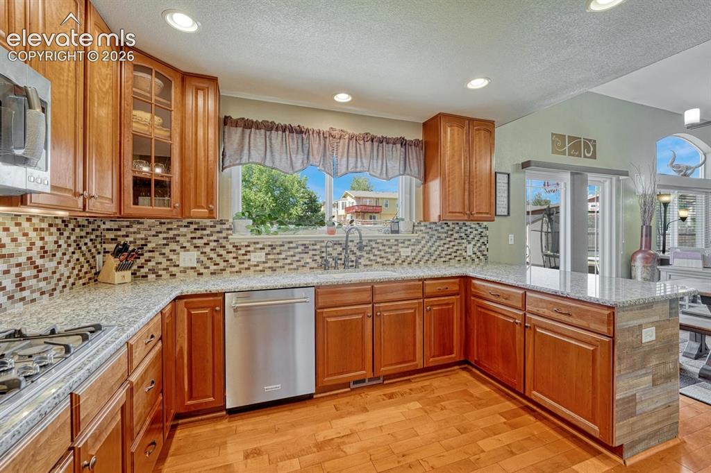 Image 12 of 48: Kitchen
