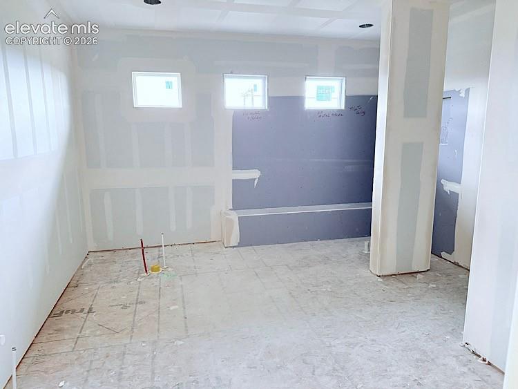 Image 12 of 47: Master Bathroom