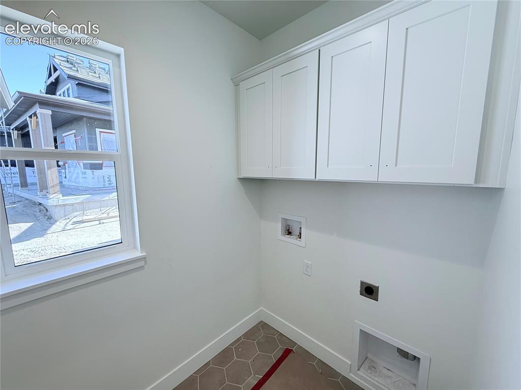 Image 20 of 42: Lower Level 3/4 Hall Bath conveniently located next to Lower Level Bedroom