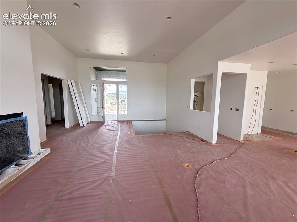 Image 4 of 47: Great Room