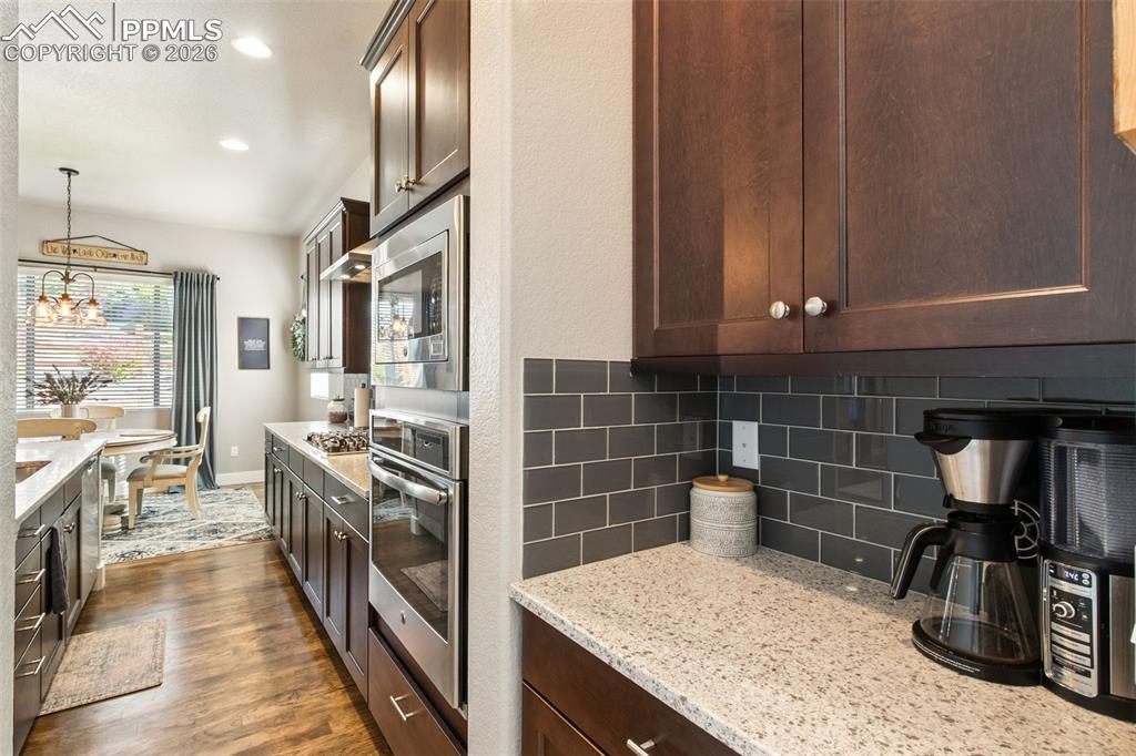 Image 14 of 39: Kitchen