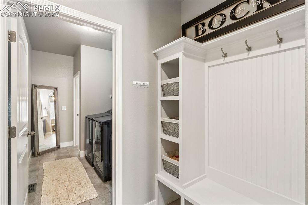 Image 28 of 39: Laundry