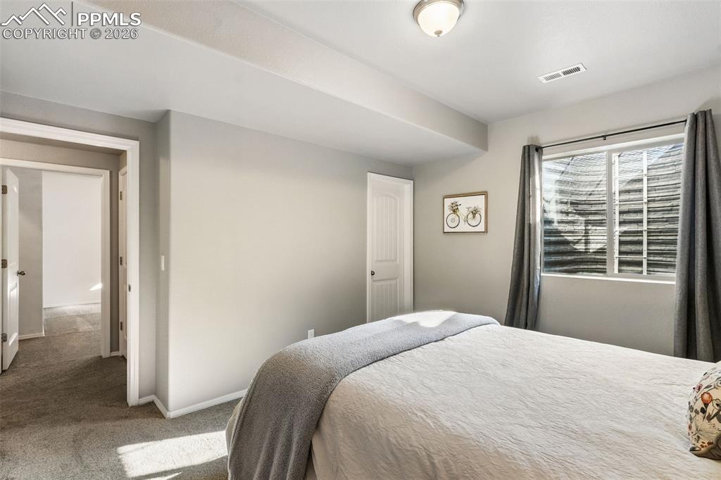 Image 34 of 39: Bedroom