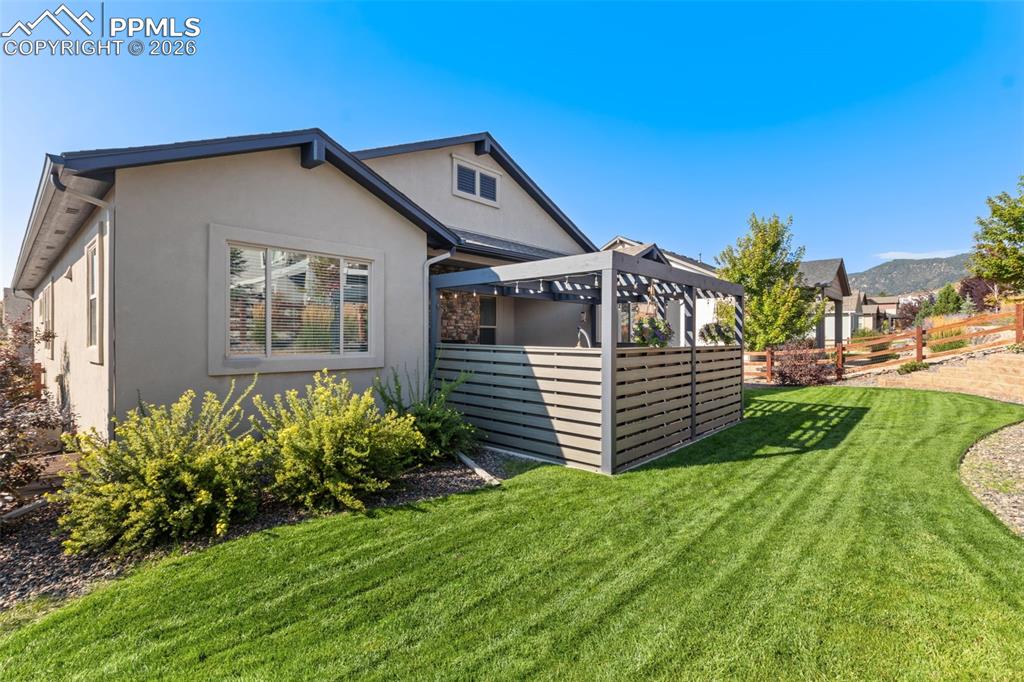 Image 37 of 39: Back of Structure