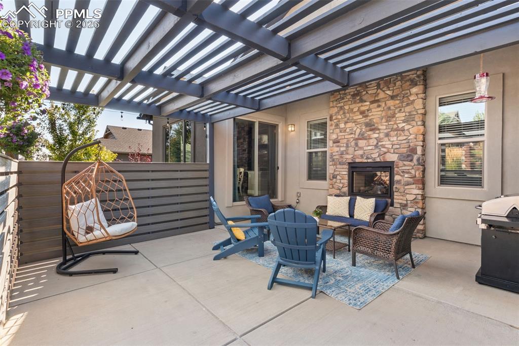 Image 8 of 39: Patio