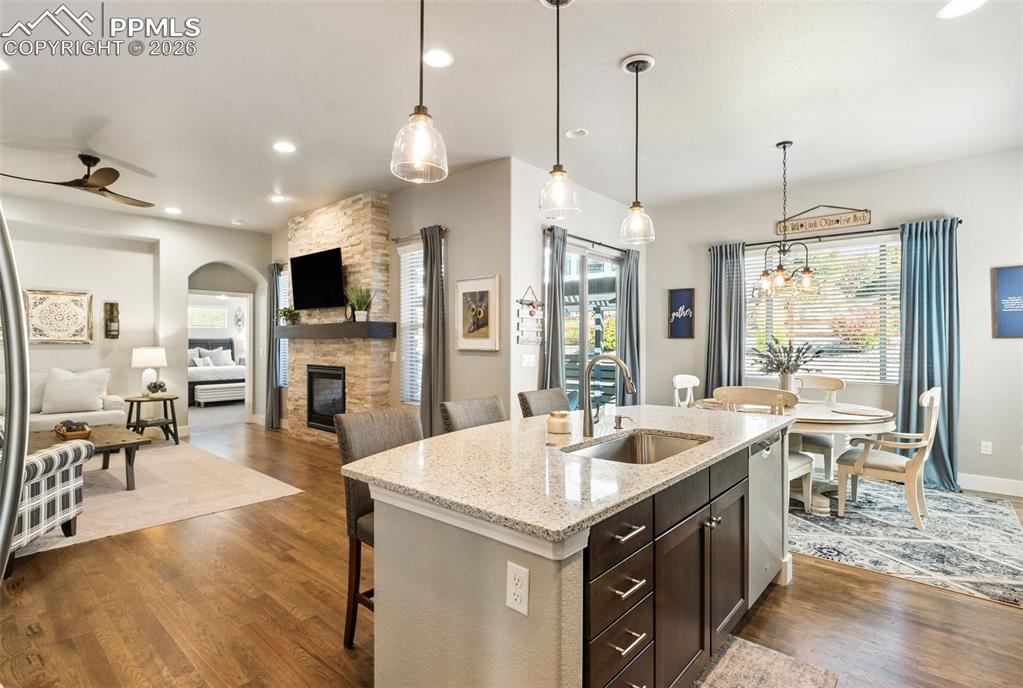 Image 9 of 39: Kitchen