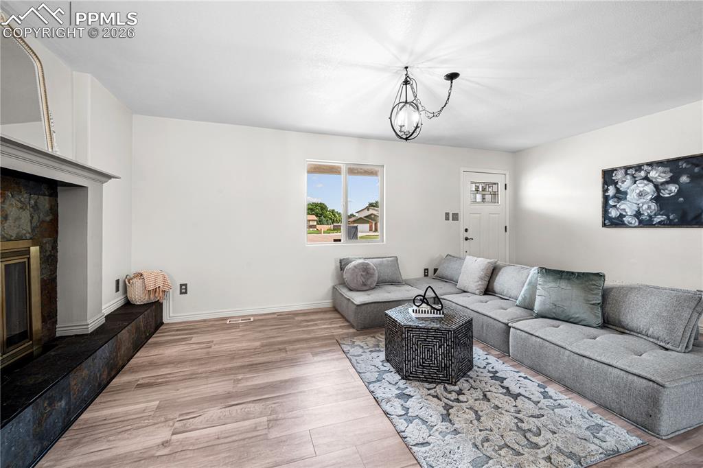 Image 4 of 30: Living Room