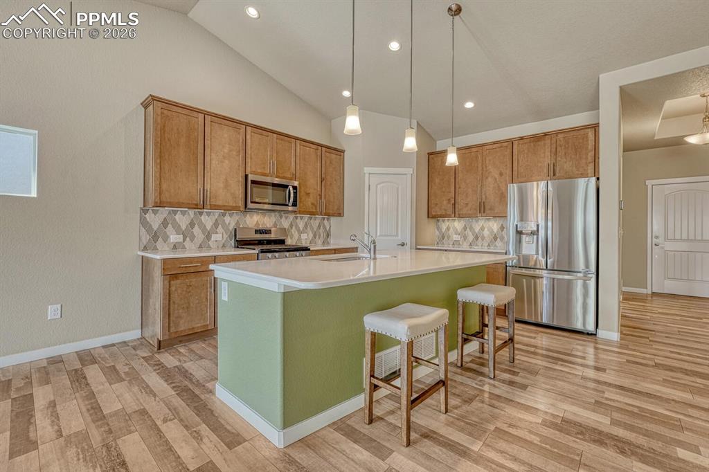 Image 39 of 50: Kitchen