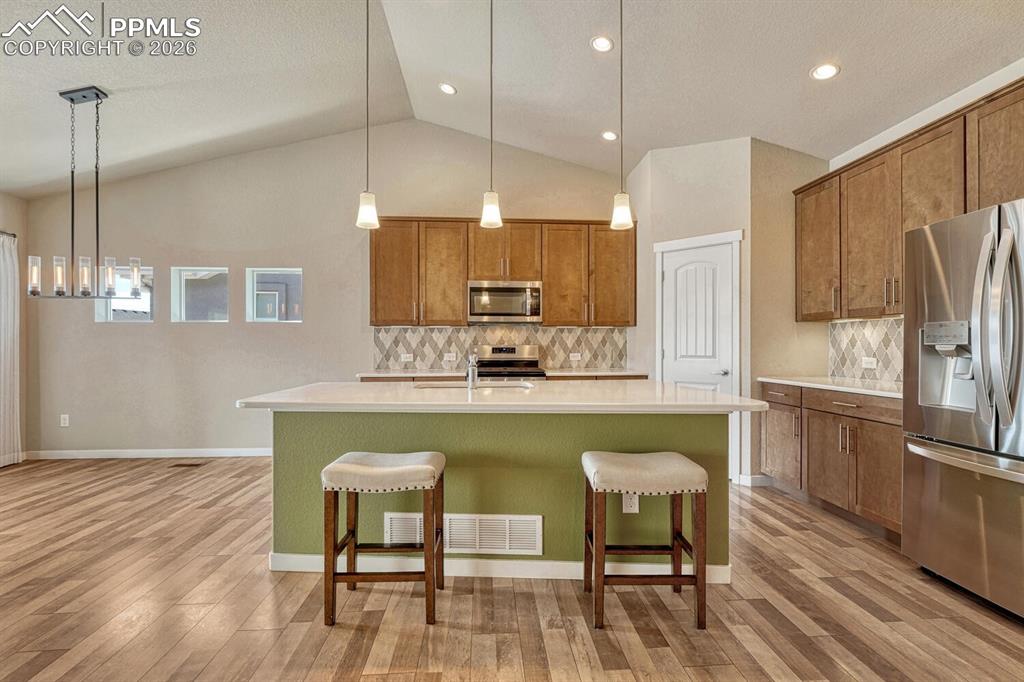 Image 42 of 50: Kitchen