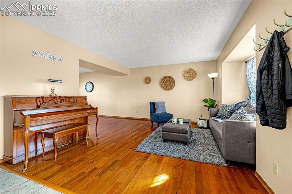 Image 4 of 42: Living Room