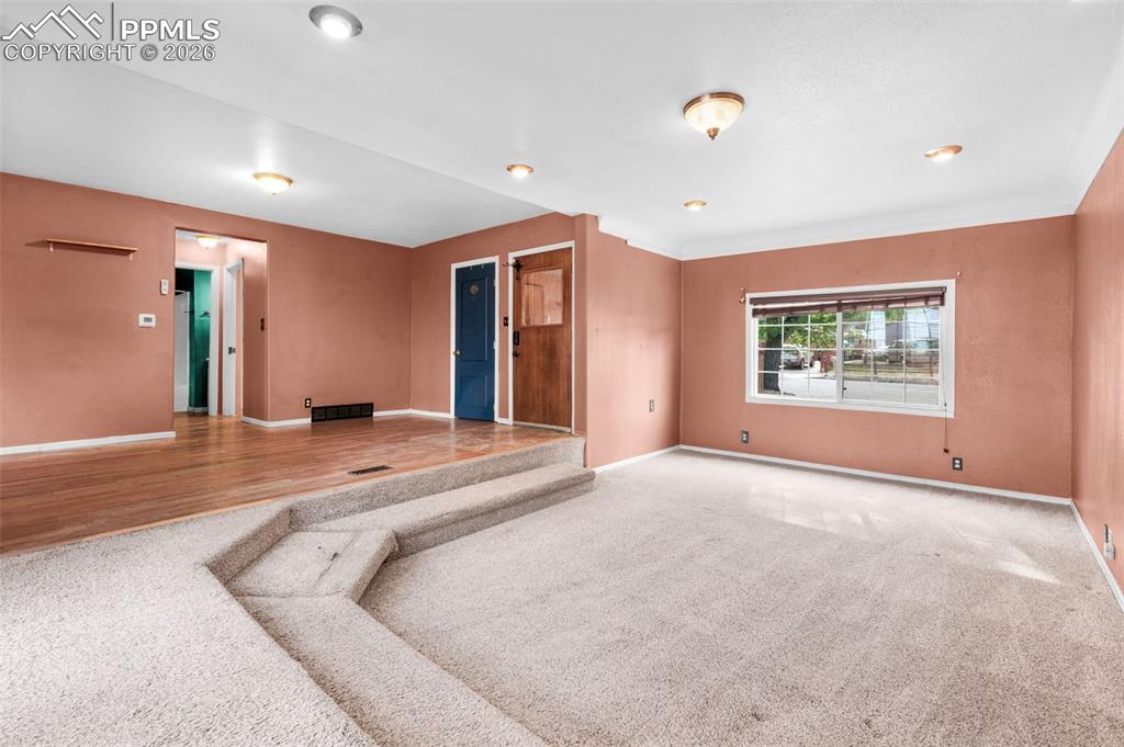 Image 4 of 32: Front of Structure