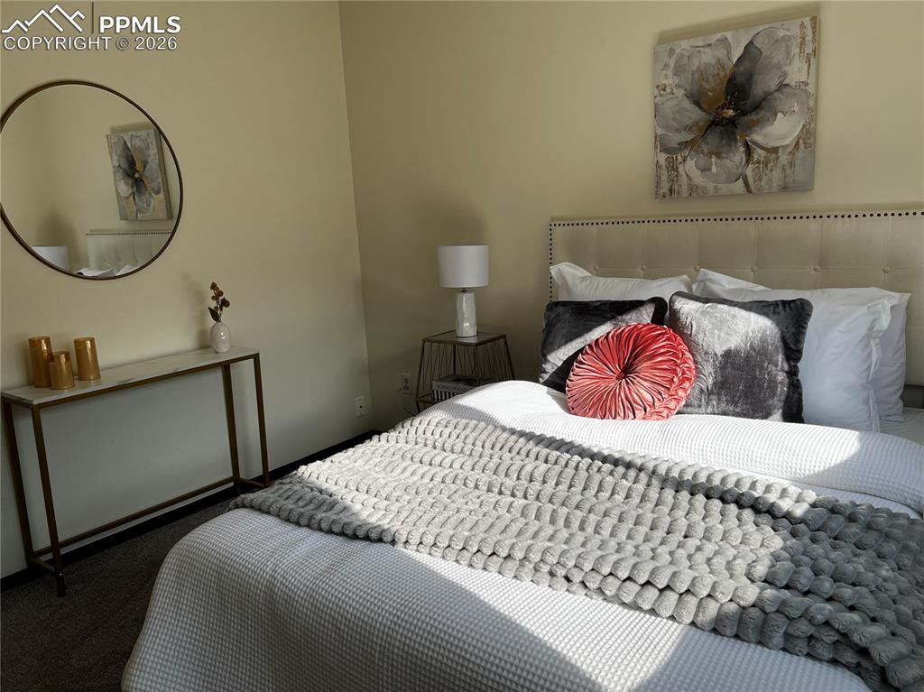 Image 11 of 22: Bedroom