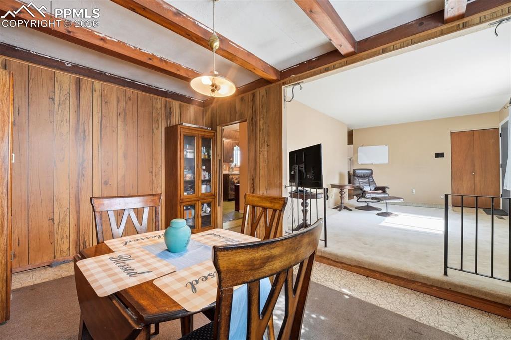 Image 6 of 37: Dining Area