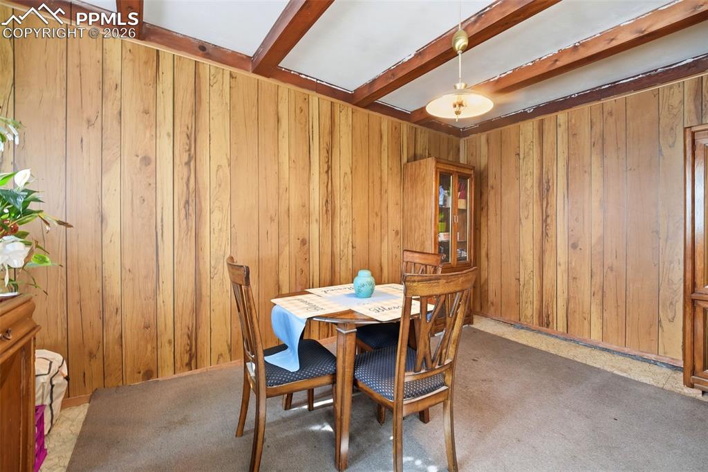 Image 7 of 37: Dining Area