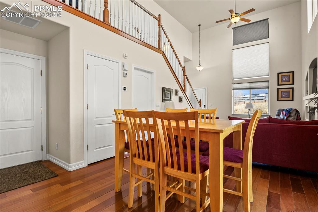 Image 21 of 41: Additional view of the main level.