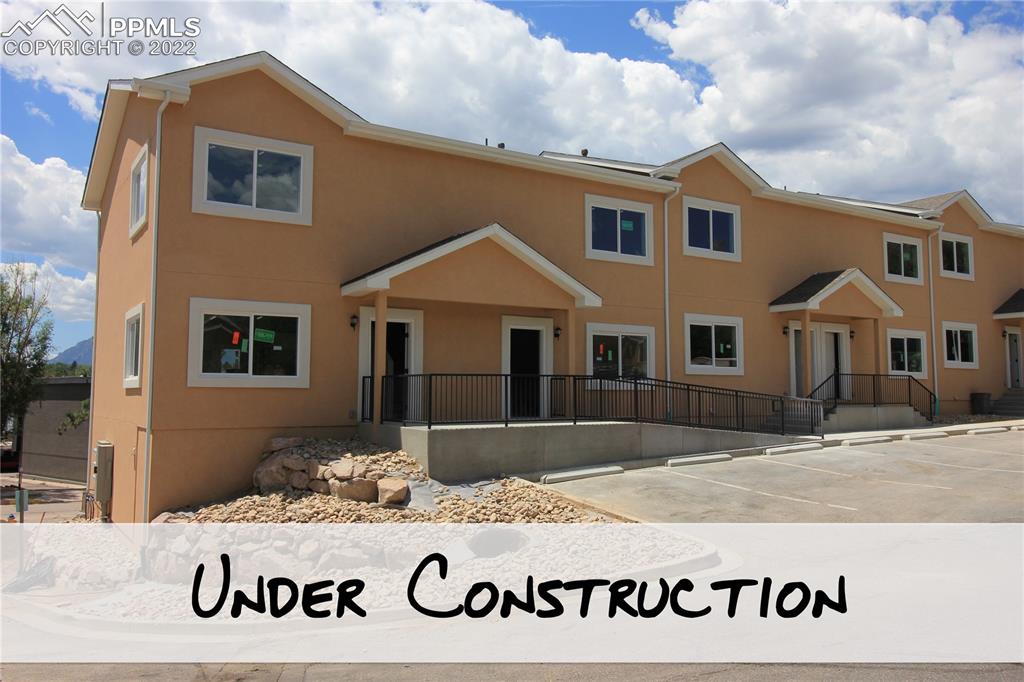 Listing 5570316, Image 1 of 15
