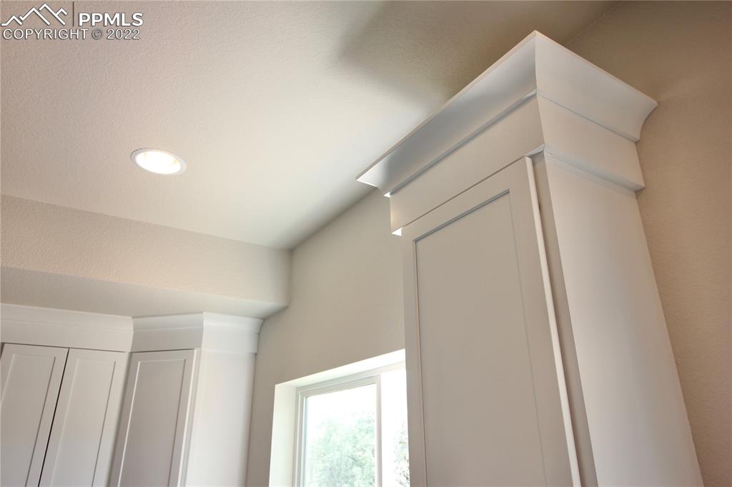 Listing 5570316, Image 6 of 15