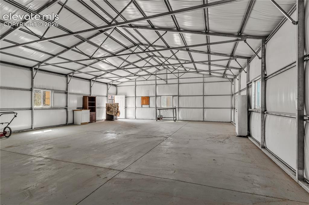 Image 29 of 32: 40x30 insulated metal building